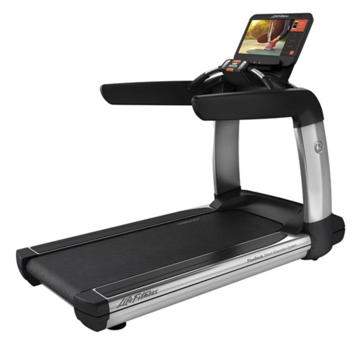 Life Fitness 95T Discover SE3 Treadmill